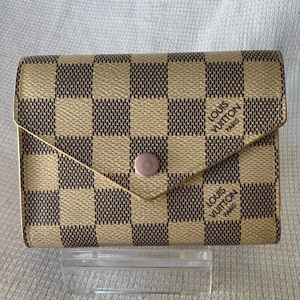 Louis Vuitton Porte feuille Victorine Damier Azur Rose Ballernia Wallet EUC - Picture 3 of 16